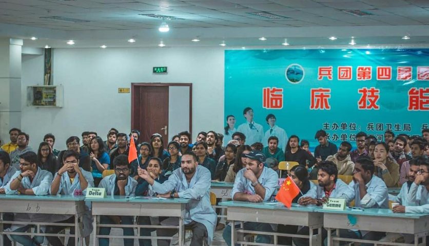 Indian student participate in medical study quiz