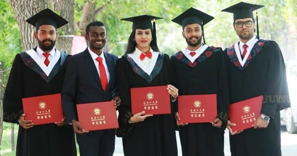Overseas students awarded MBBS degrees at leading Chinese medical college
